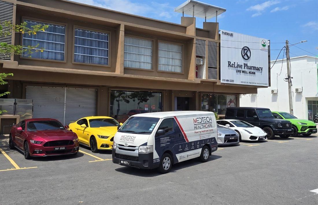 Medtech Healthcare van at ReLive Pharmacy
